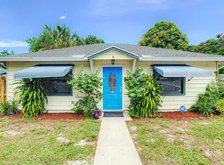 720 S Pine St, Lake Worth, FL 33460