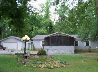 1525 Yarbro Ln, Paducah, KY 42003