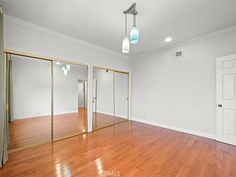 1228 N La Cienega Blvd #203 — Photo 16