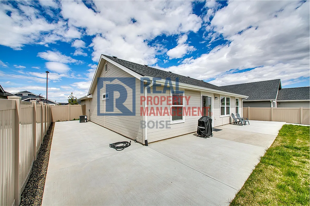 Building Photo - 12087 W Soapstone Dr