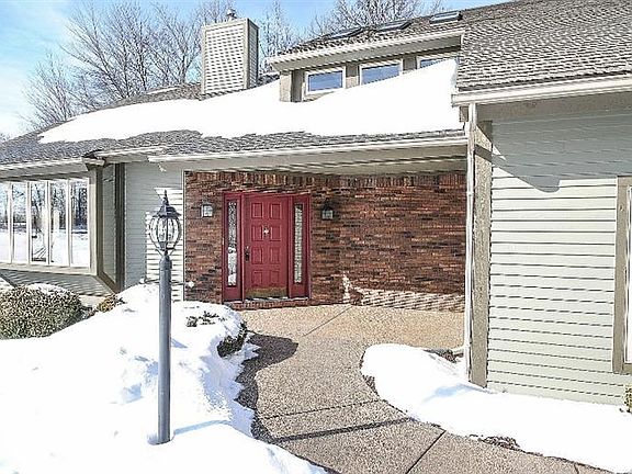 2nd image of 10252 Normonie Ct