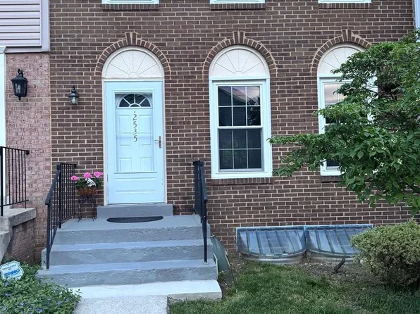 2535 Windbreak Dr, Alexandria, VA 22306