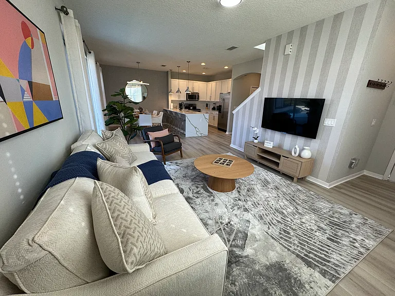 470 Las Fuentes Dr — Photo 7