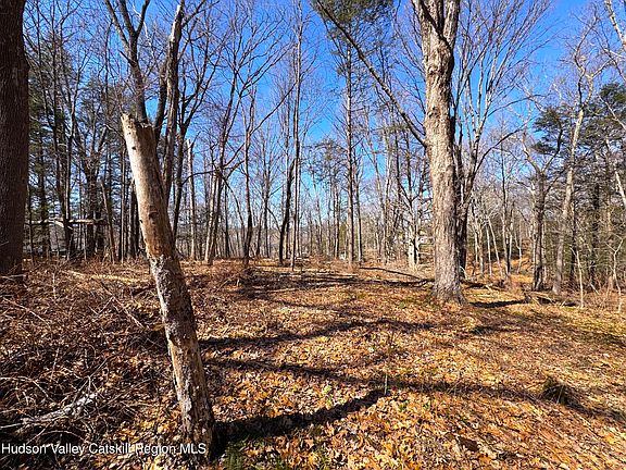 3rd image of 110 Marcott Road