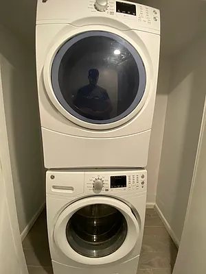 Rented by Hagstrom Management Inc | media 33