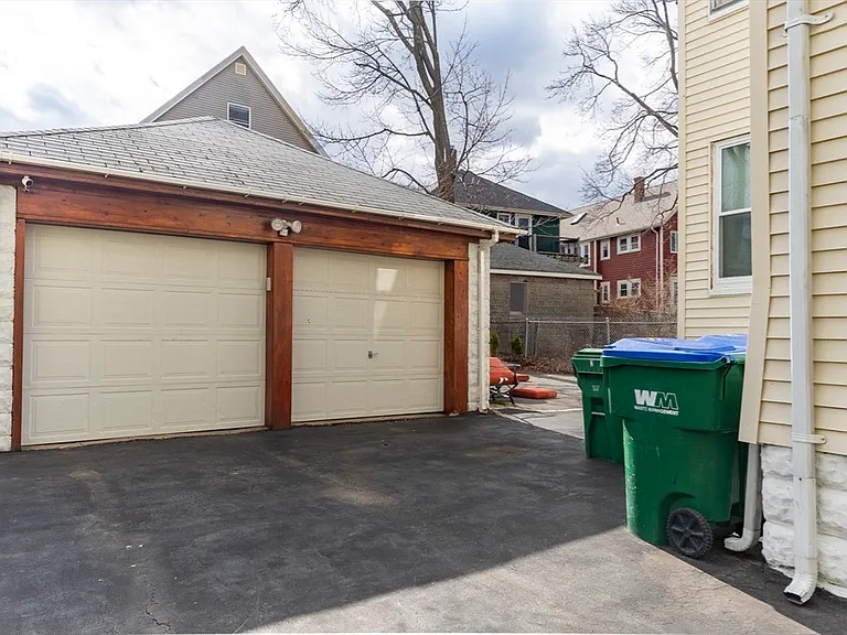 22 Dearborn St #2 — Photo 20