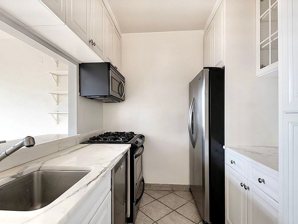 1st image of 300 E 85th St APT 1406