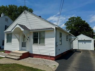 727 Dickson St, Endicott, NY 13760