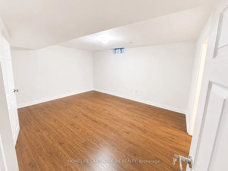 226 Helen Ave — Photo 8