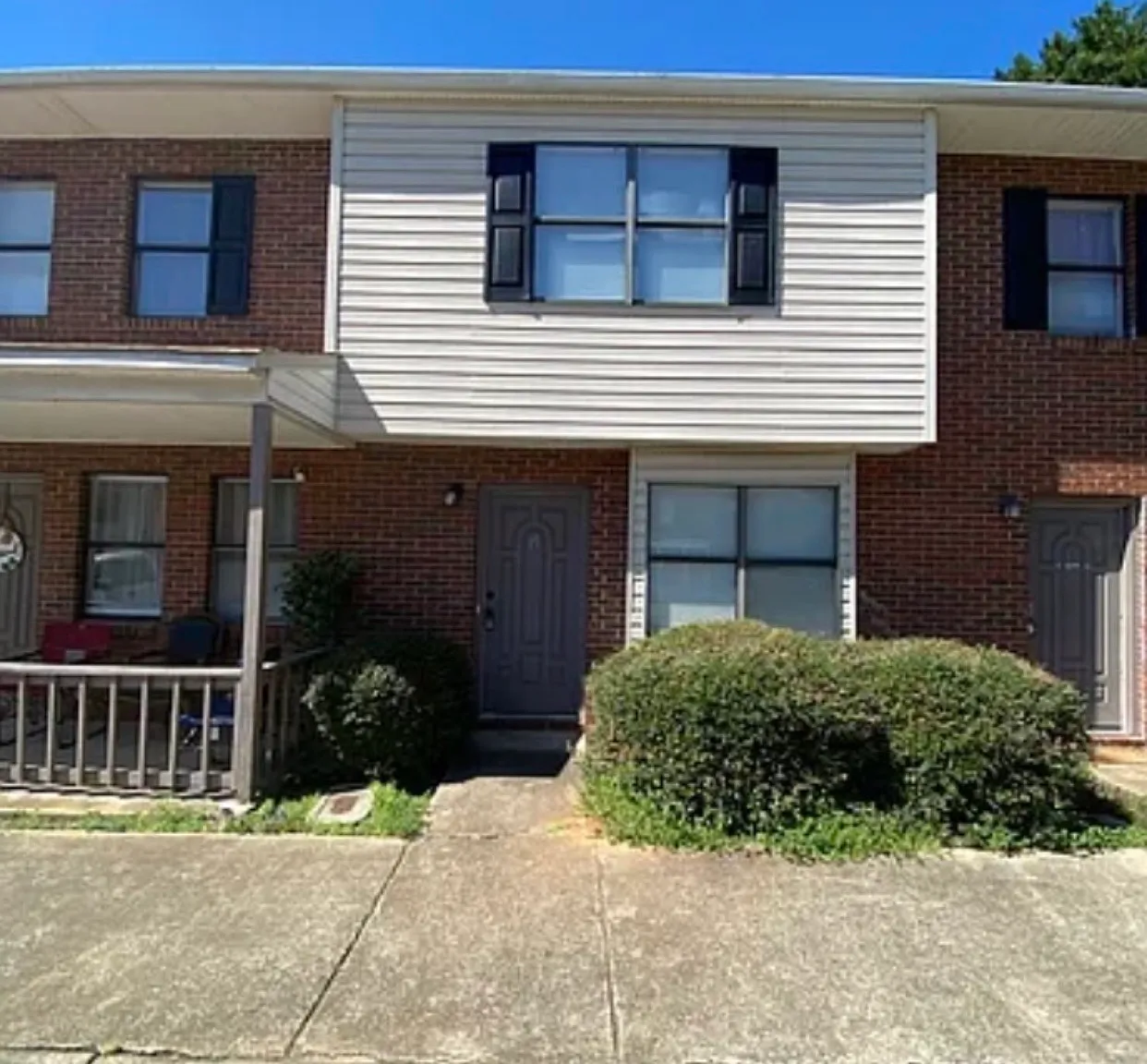 2 bed, 1.5 bath, $1,035 — Photo 1