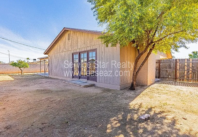 532 W Dublin St — Photo 34