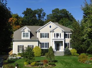 3 Jamison Ct, West Harrison, NY