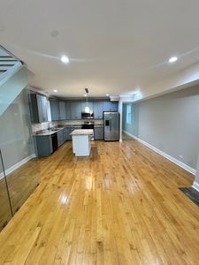 4933 S Prairie Ave APT 3, Chicago, IL, 60615