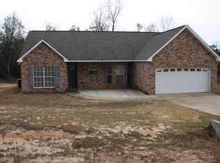 19 Summit View Dr, Perkinston, MS 39573