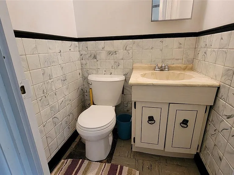 4204 Beauty Ln — Photo 10