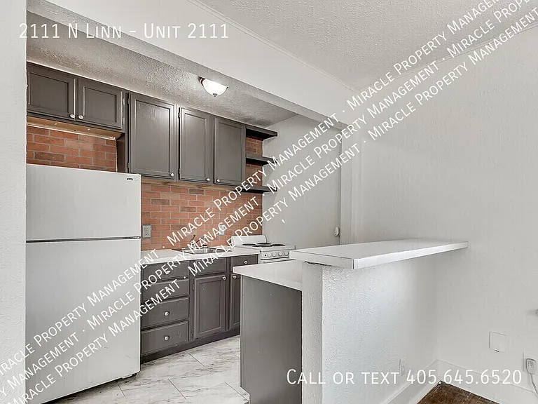2111 N Linn Ave #2111 — Photo 15