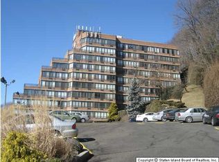 755 Narrows North Rd N #702, Staten Island, NY 10304