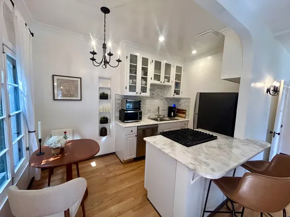 854 4th St #F, Santa Monica, CA 90403