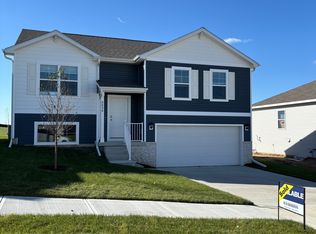 8824 S 185th St, Omaha, NE 68136