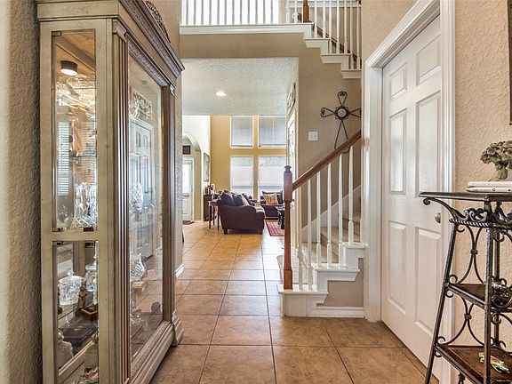 4th image of 5135 Parkcanyon Ln
