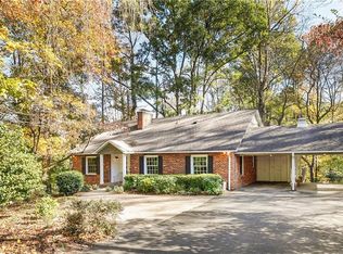 1806 Sussex Ln, Winston Salem, NC 27104
