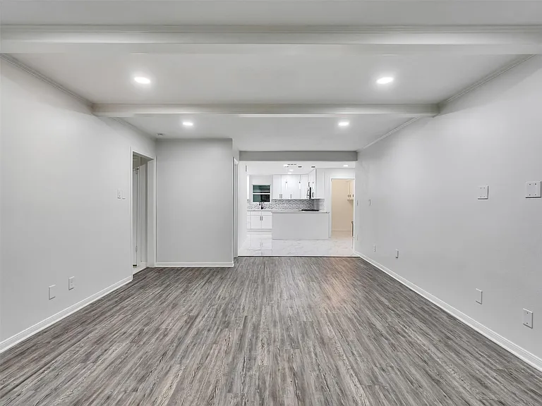 4023 Laverock Rd — Photo 16