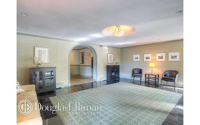 Sold by Douglas Elliman | media 19