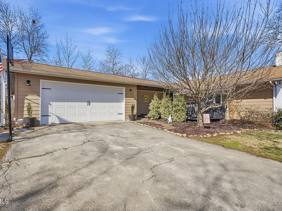 1st image of 312 Thistlewood Dr