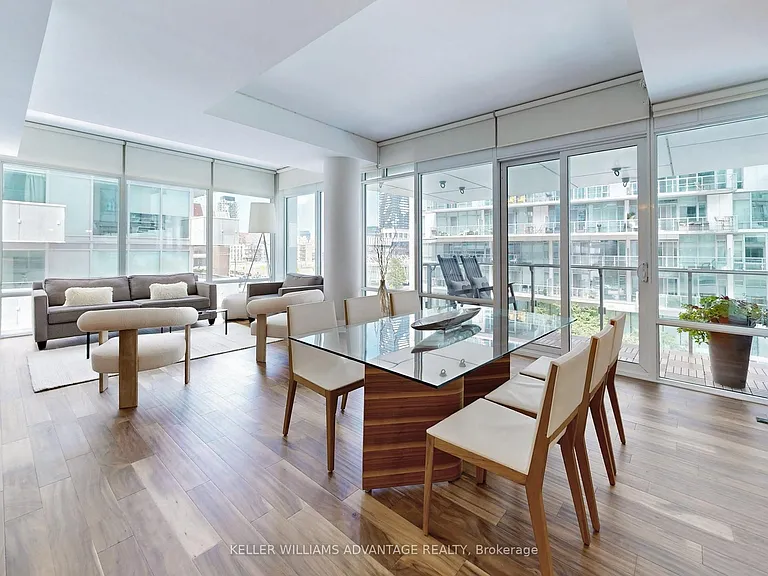 29 Queens Quay E #401 — Photo 9