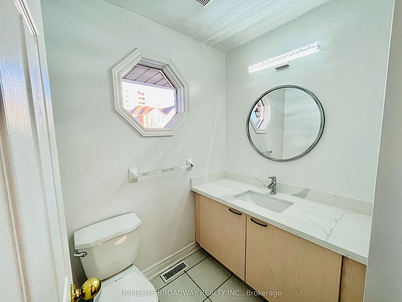Markham Townhouse for rent - 4 Bedrooms — photo 2