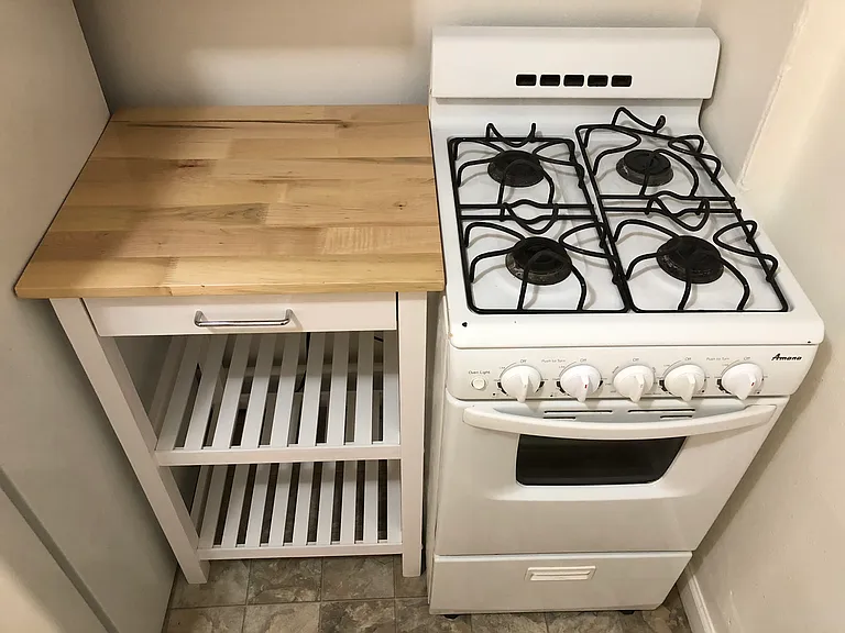 stove with convenient space near by