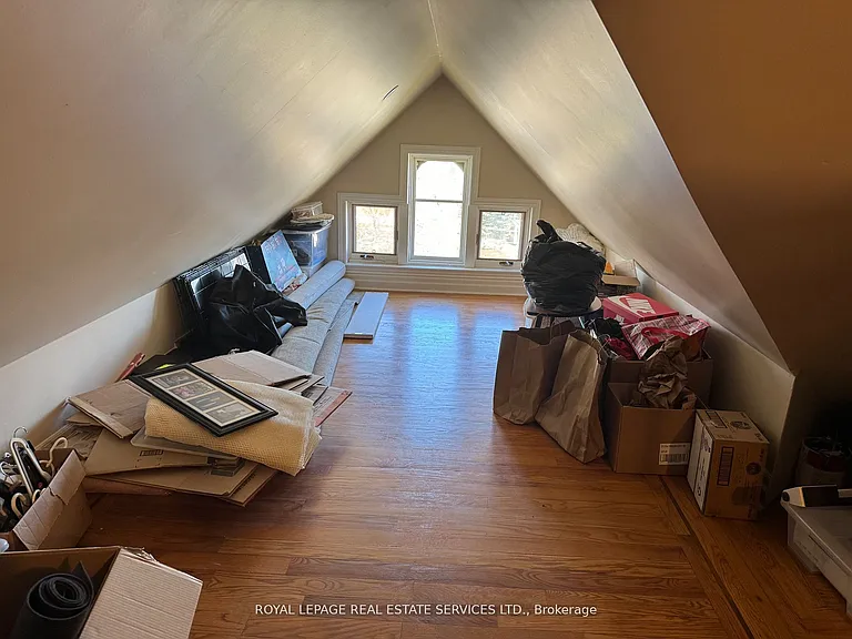 496 Walkers Line — Photo 23