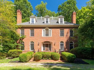 7112 Sylvan Glen Ln, Fairfax Station, VA 22039