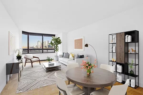 1st image of 630 1st Ave APT 6R