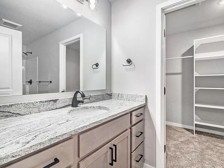 17545 Beechwood Ln — Photo 26