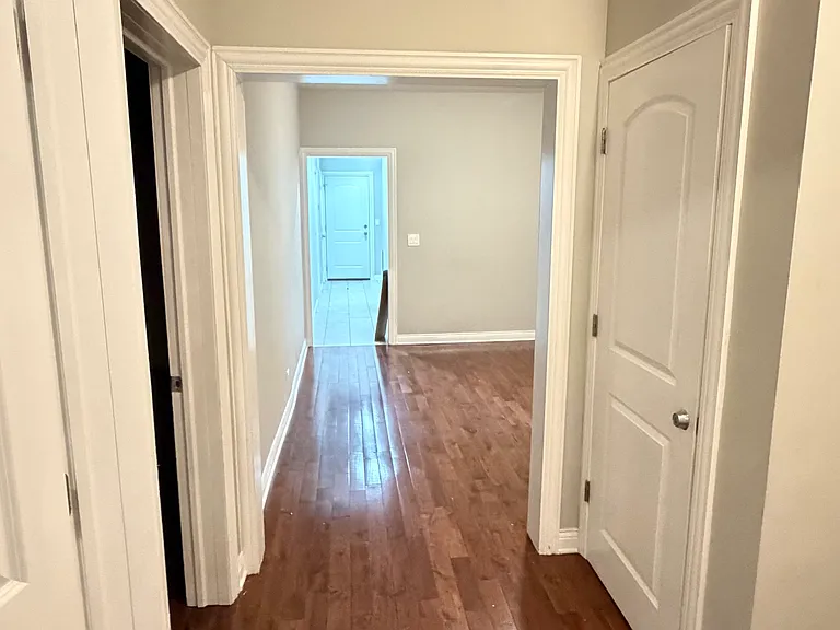 5309 W Henderson St #G — Photo 10