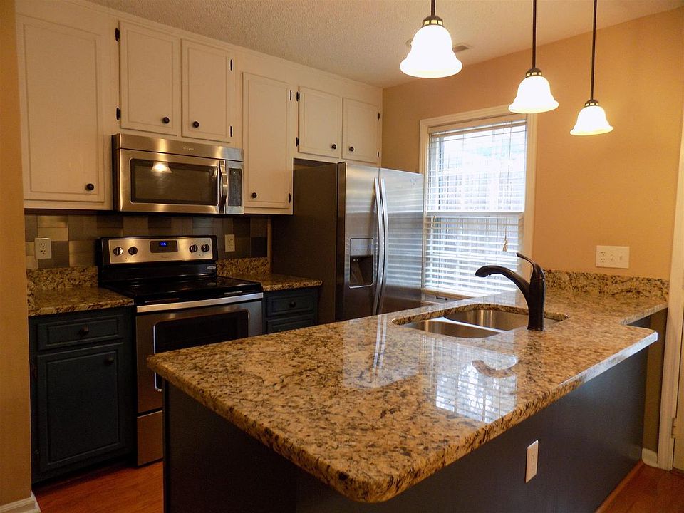 1st image of 129 Lakebrink Dr