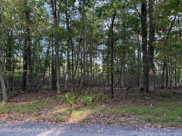 Brown Bear Ct #27, East Stroudsburg, PA 18302