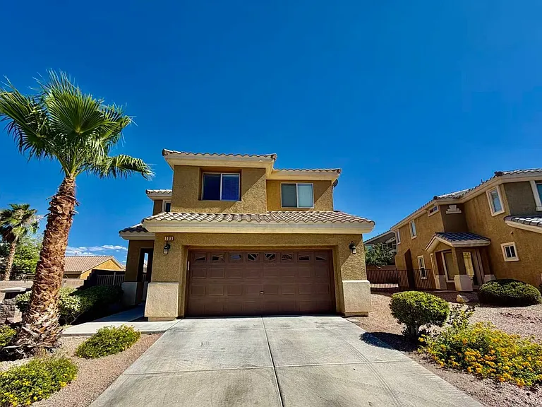 195 Broken Putter Way — Photo 1