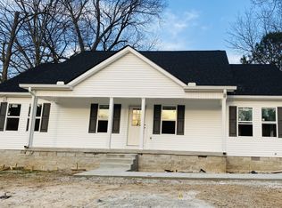 107 Tucker St, Decherd, TN 37324