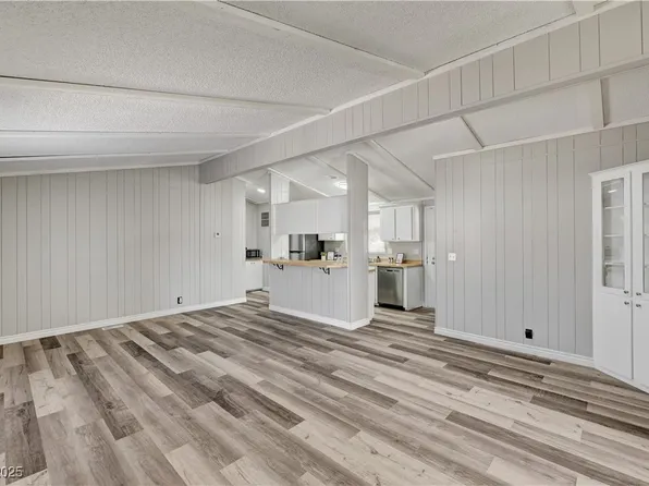 5318 Tupelo Ln, Las Vegas, NV 89122