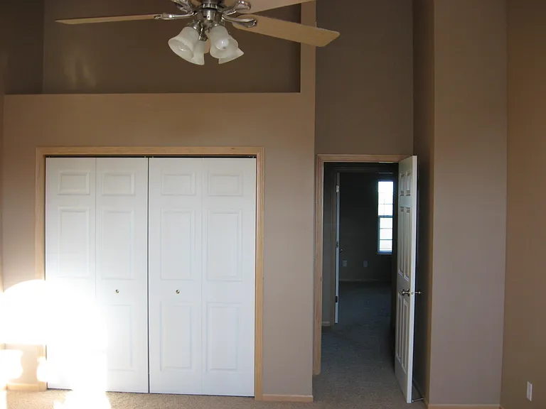 95 S Park Ridge Rd — Photo 10
