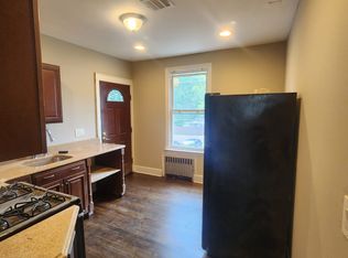 518 S Clinton St FLOOR 2, East Orange, NJ 07018