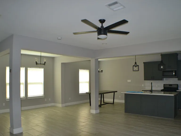 9837 Fabiola Dr — Photo 3