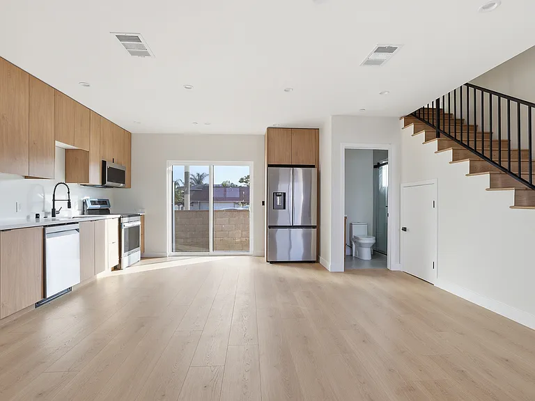13689 1/2 Garber St — Photo 12