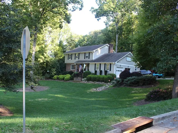 4125 Weaver Dr, Raleigh, NC 27612