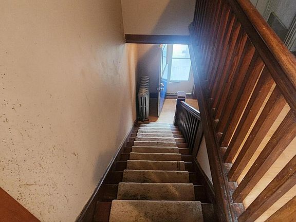 4th image of 434 E Main St