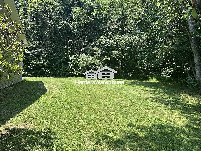 17825 Falls Rd — Photo 27