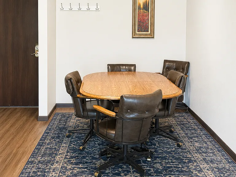 812 Hills Ave #N209 — Photo 4