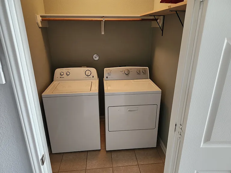212 Judge King Dr — Photo 16